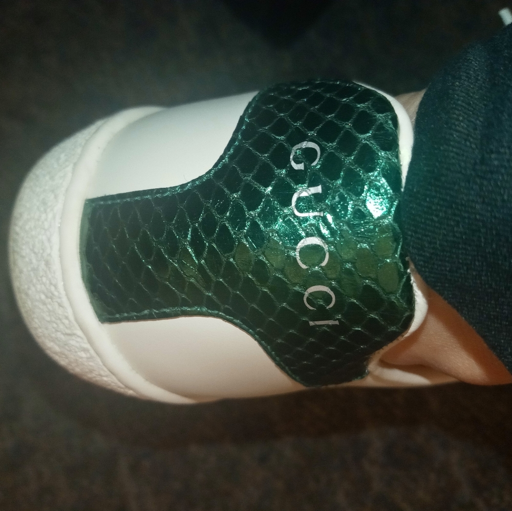 SOLD! Gucci Ace Bee Sneakers 34.5 - Picture 5 of 14
